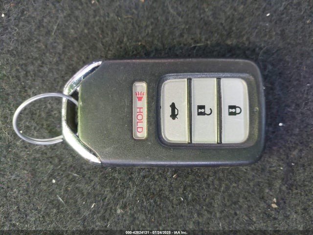 Honda lfa1 2014 1HGCR6F57EA000699 Image 11