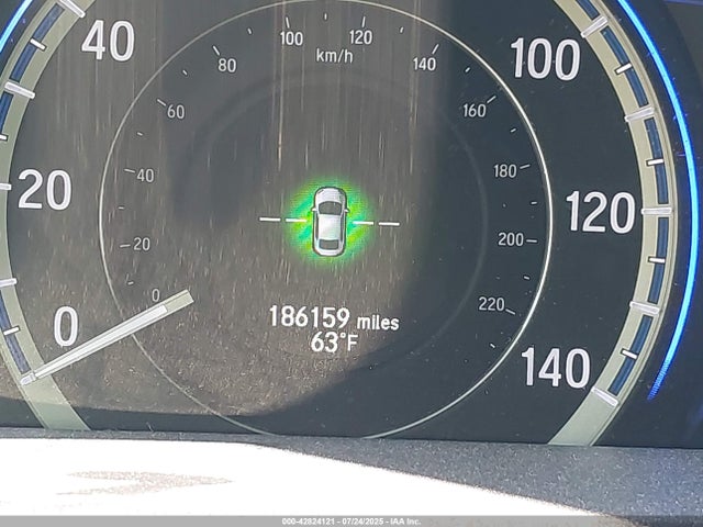 Honda lfa1 2014 1HGCR6F57EA000699 Image 16