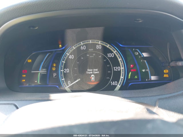 Honda lfa1 2014 1HGCR6F57EA000699 Image 7