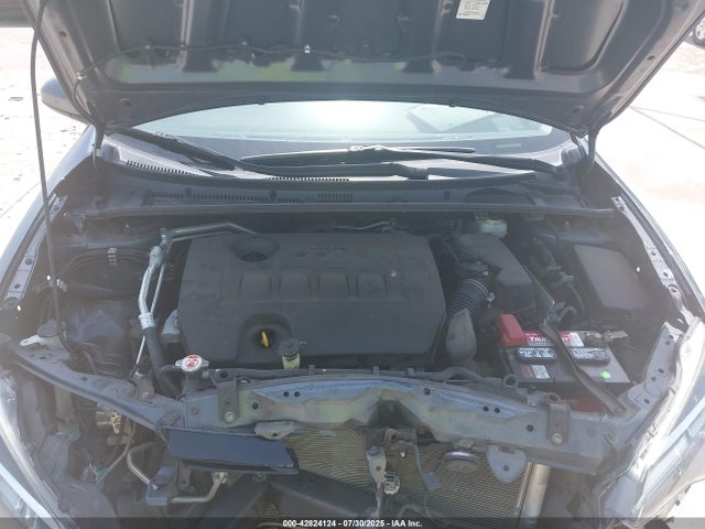 Toyota 2zr-fe 2018 2T1BURHE9JC048802 Image 10