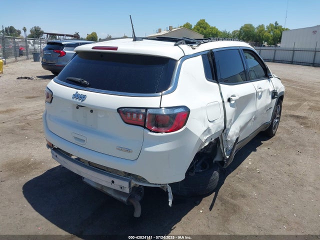 3C4NJCBB1KT616217 Jeep Compass