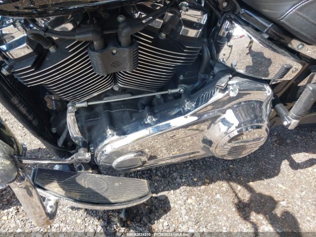 2021 HARLEY-DAVIDSON FLHC 1HD1YAJ14MB060690 Photo 8