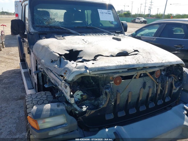 1C4HJXDG4KW561799 Jeep Wrangler