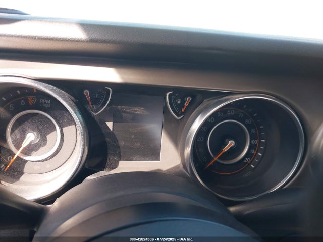 1C4HJXDG4KW561799 Jeep Wrangler