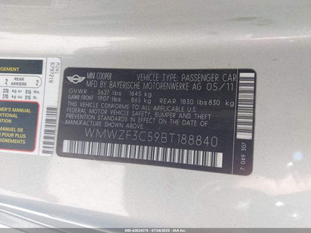 2011 MINI COOPER CLUBMAN WMWZF3C59BT188840 Photo 8