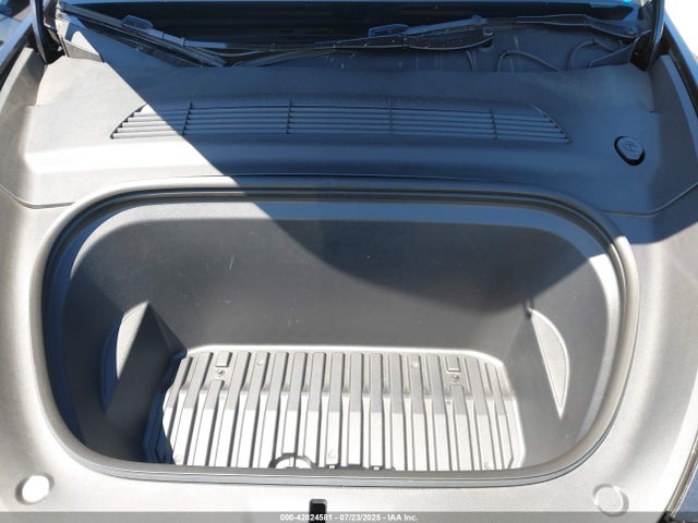 2024 TESLA MODEL Y 7SAYGDED5RF093343 Photo 9