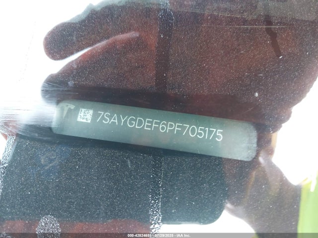 Tesla Model Y 2023 7SAYGDEF6PF705175 Image 19