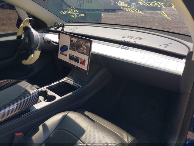 2023 TESLA MODEL Y 7SAYGDEF6PF705175 Photo 4