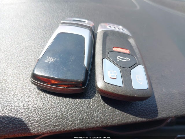 2018 AUDI A4 WAUENAF46JA029163 Photo 10