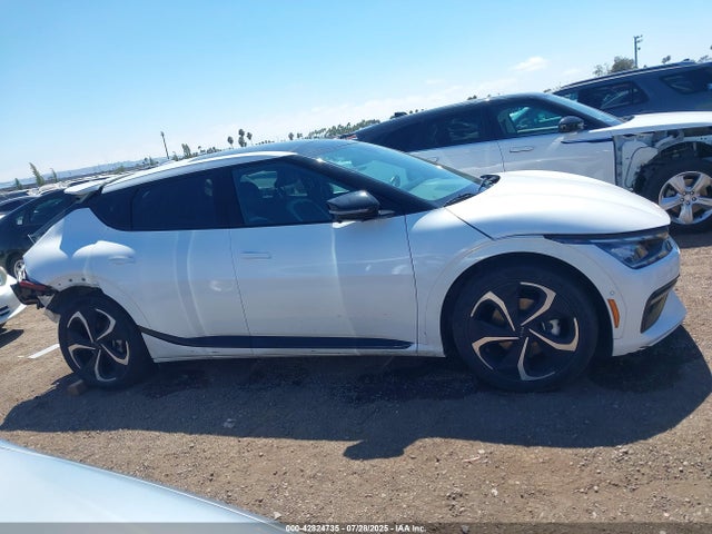 KIA EV6 2023 KNDC4DLC7P5090629 Image 13