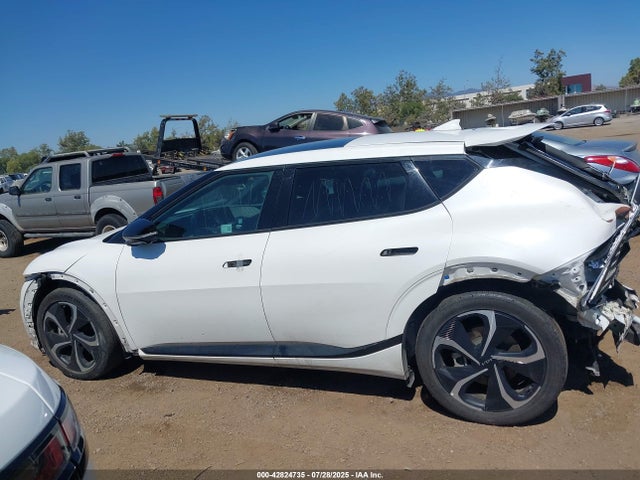 KIA EV6 2023 KNDC4DLC7P5090629 Image 14