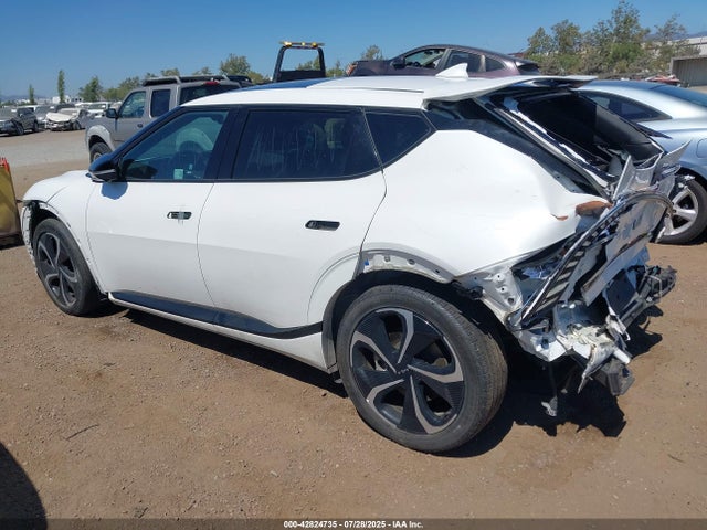 KIA EV6 2023 KNDC4DLC7P5090629 Image 3