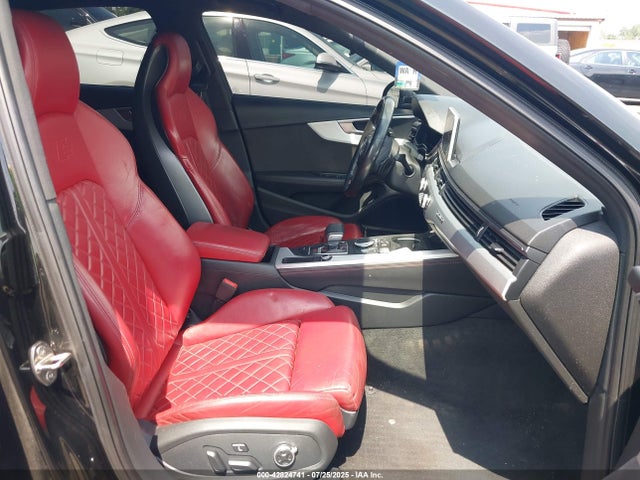 2018 AUDI S4 WAUC4AF48JA001827 Photo 4