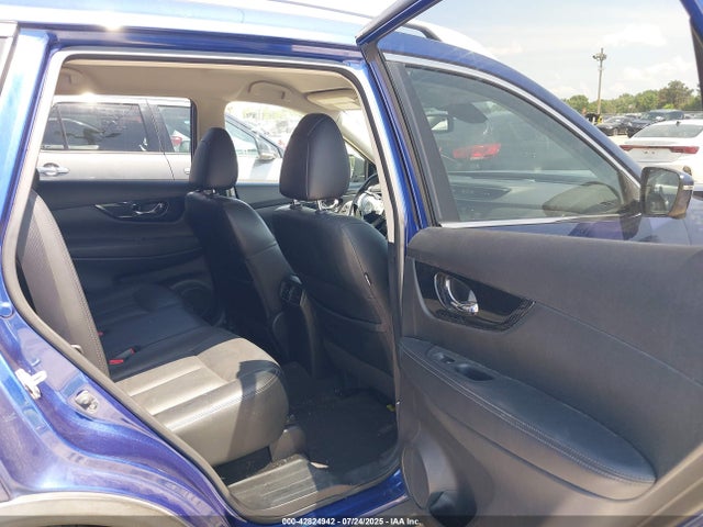 JN8AT2MV4HW022948 Nissan Rogue