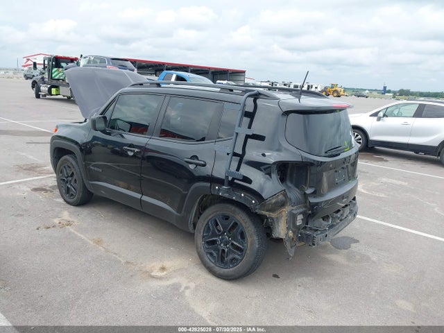 42825028 :رقم المزاد ، ZACCJBAB2JPH59380 vin ، 2018 Jeep Renegade Upland Edition 4x4 مزاد بيع