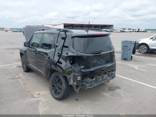 42825028 :رقم المزاد ، ZACCJBAB2JPH59380 vin ، 2018 Jeep Renegade Upland Edition 4x4 مزاد بيع