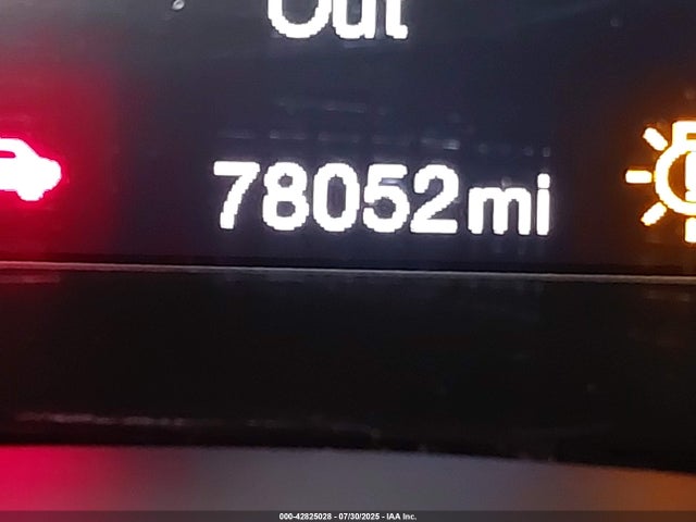 42825028 :رقم المزاد ، ZACCJBAB2JPH59380 vin ، 2018 Jeep Renegade Upland Edition 4x4 مزاد بيع