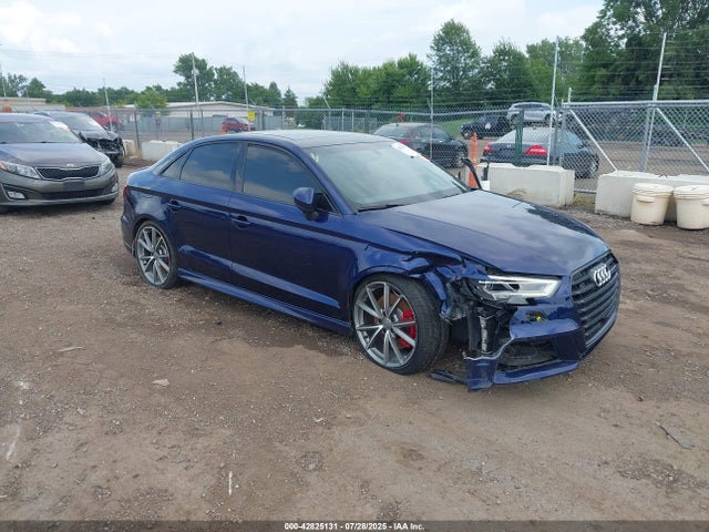 2018 AUDI S3 WAUB1HFF4J1012421 Photo 0
