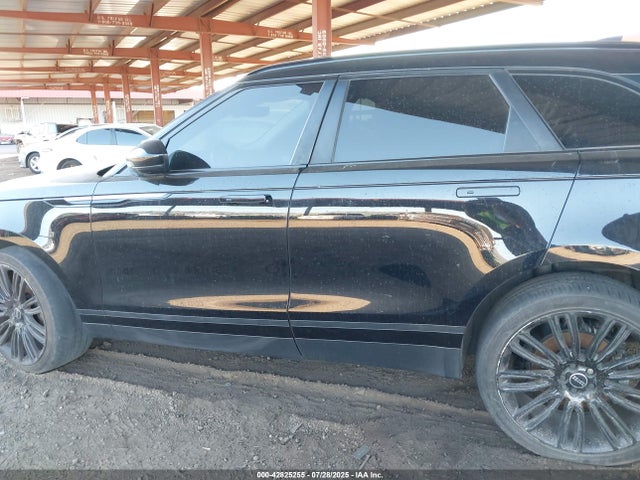 Land Rover aj20p 2018 SALYB2RX4JA724237 Image 13