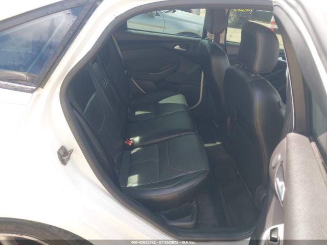 2015 FORD FOCUS 1FADP3F23FL200715 Photo 4