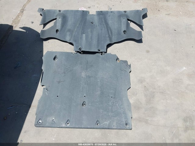 7SAYGDEE3NF480850 Tesla Model Y