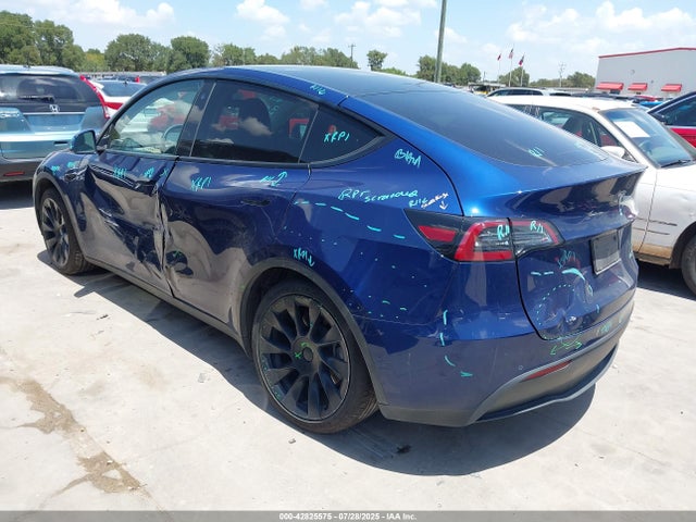 2022 TESLA MODEL Y 7SAYGDEE3NF480850 Photo 2