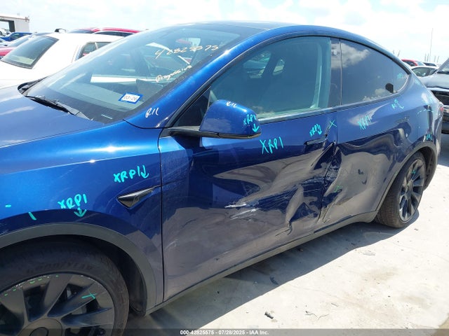 2022 TESLA MODEL Y 7SAYGDEE3NF480850 Photo 5