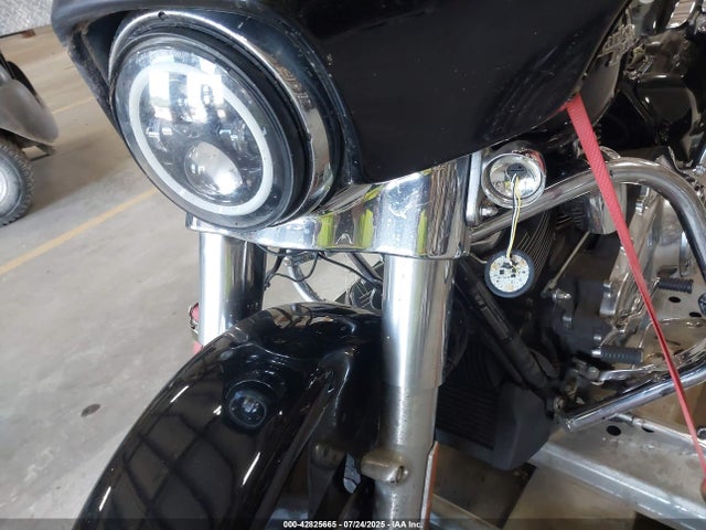 Продажа на аукционе авто 2018 Harley-davidson Flhx Street Glide, vin: 1HD1KBC14JB685932, номер лота: 42825665