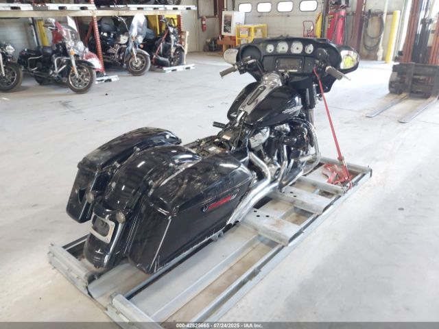 2018 HARLEY-DAVIDSON FLHX 1HD1KBC14JB685932 Photo 3