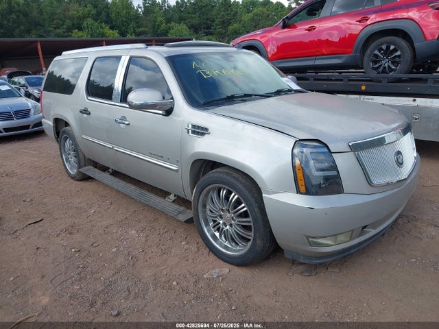 2007 CADILLAC ESCALADE ESV 1GYFK66867R422732 Photo 0