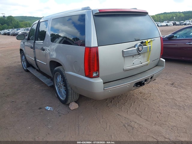 2007 CADILLAC ESCALADE ESV 1GYFK66867R422732 Photo 2