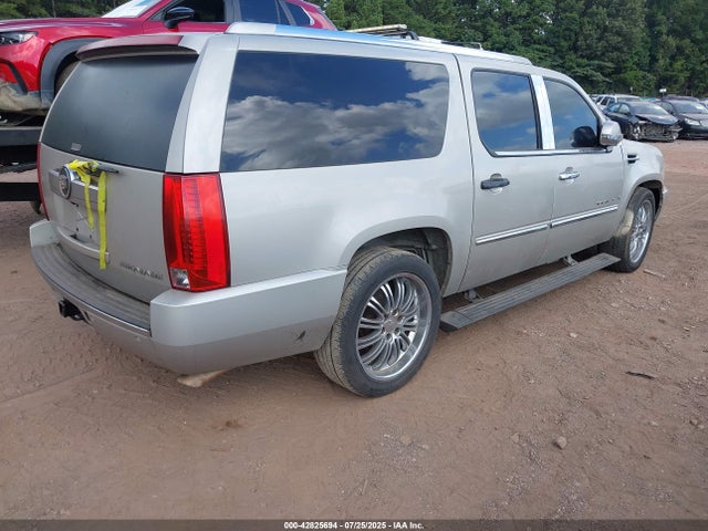 2007 CADILLAC ESCALADE ESV 1GYFK66867R422732 Photo 3