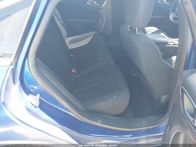 1C3CCCAB0FN594689 Chrysler 200