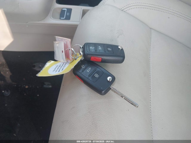 WVGWV7AX8HW501853 Volkswagen 2.0 tsi