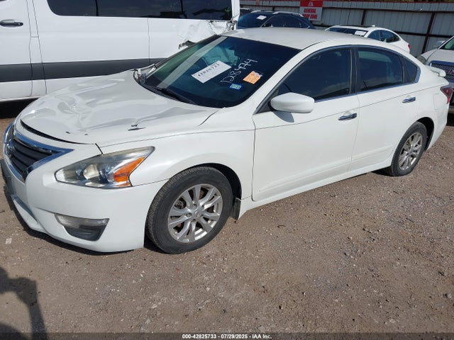 Nissan 2015 2015 1N4AL3AP6FC128474 Image 2