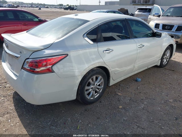 Nissan 2015 2015 1N4AL3AP6FC128474 Image 4