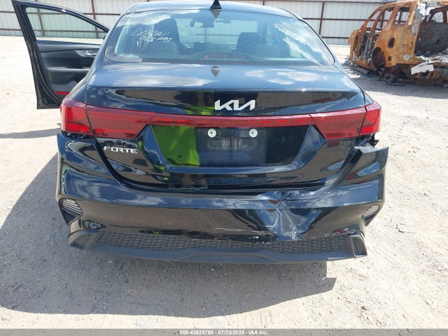 3KPF24AD1RE741372 KIA mpi nu