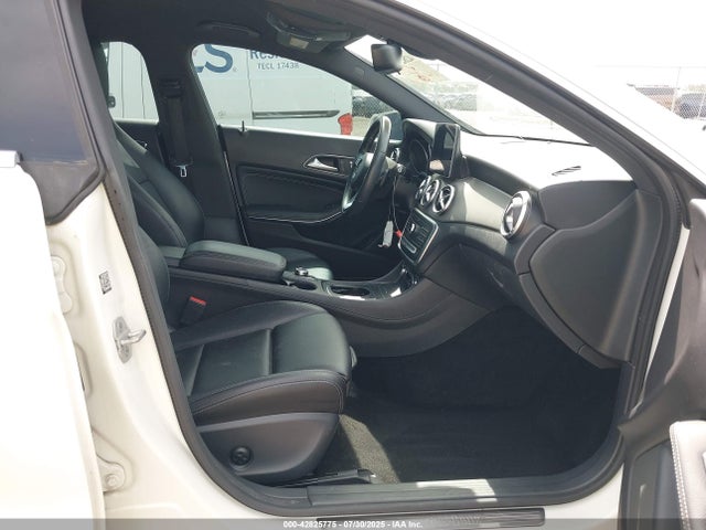 Mercedes-Benz m270 2018 WDDSJ4EB8JN604977 Image 5