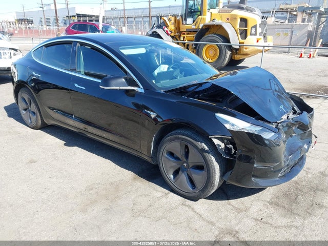 2018 TESLA MODEL 3 5YJ3E1EA1JF013882 Photo 0