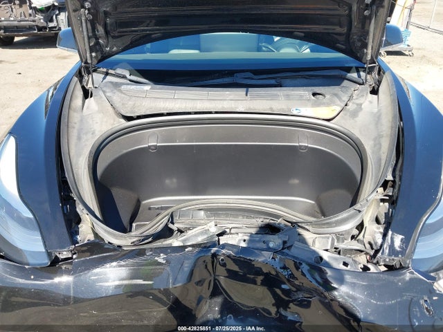 2018 TESLA MODEL 3 5YJ3E1EA1JF013882 Photo 9