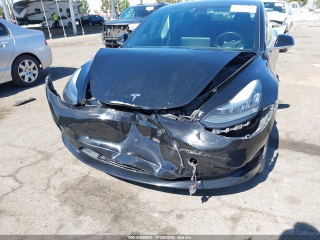 2018 TESLA MODEL 3 5YJ3E1EA1JF013882 Photo 5