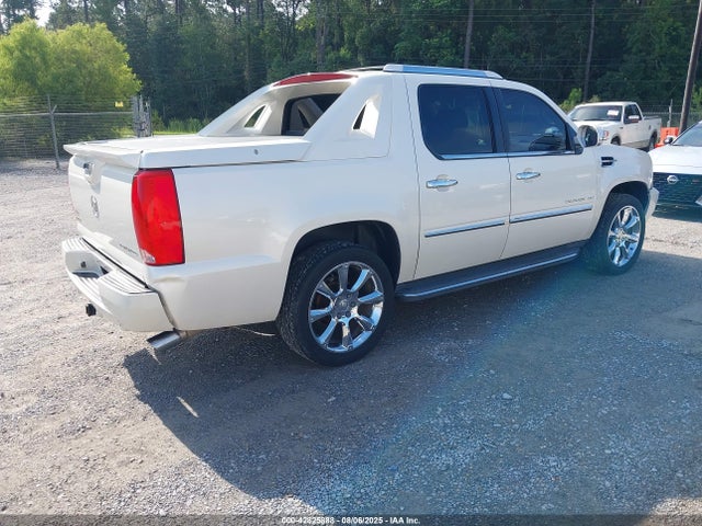 2010 CADILLAC ESCALADE EXT 3GYVKLEF8AG285021 Photo 3