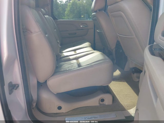 2010 CADILLAC ESCALADE EXT 3GYVKLEF8AG285021 Photo 7