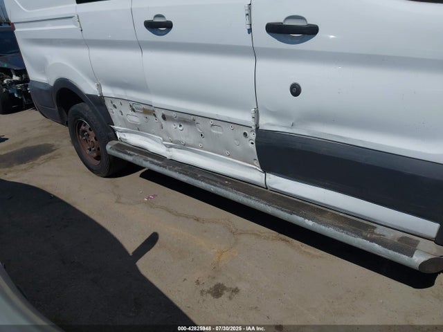 1FTNR1ZMXFKA55818 Ford Transit