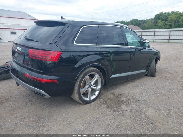 2019 AUDI Q7 WA1VAAF72KD020818 Photo 3