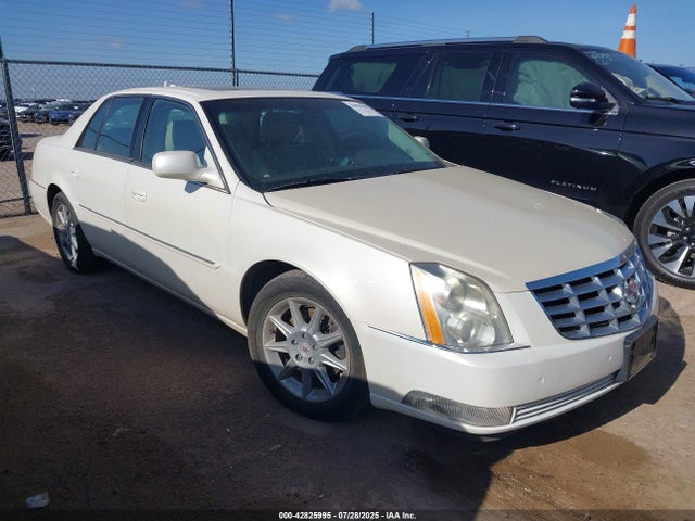 2011 CADILLAC DTS 1G6KD5E63BU120915 Photo 0