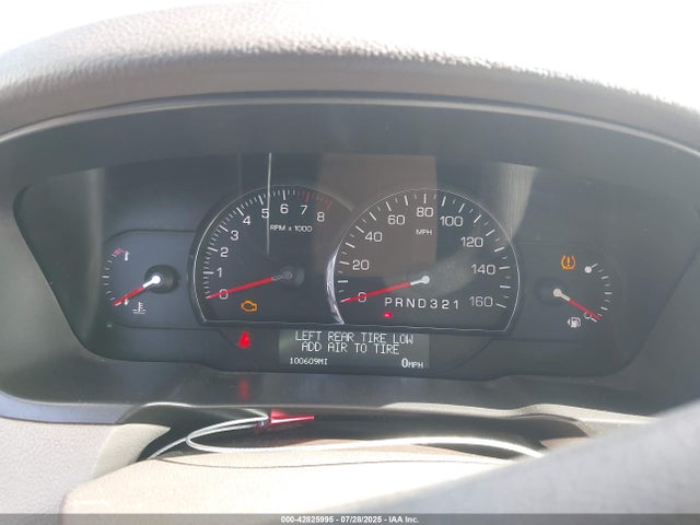 2011 CADILLAC DTS 1G6KD5E63BU120915 Photo 6