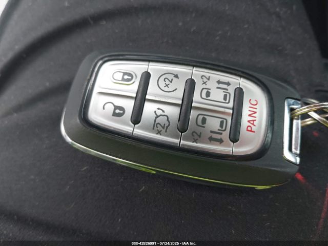 2025 CHRYSLER PACIFICA 2C4RC1GG2SR524606 Photo 10