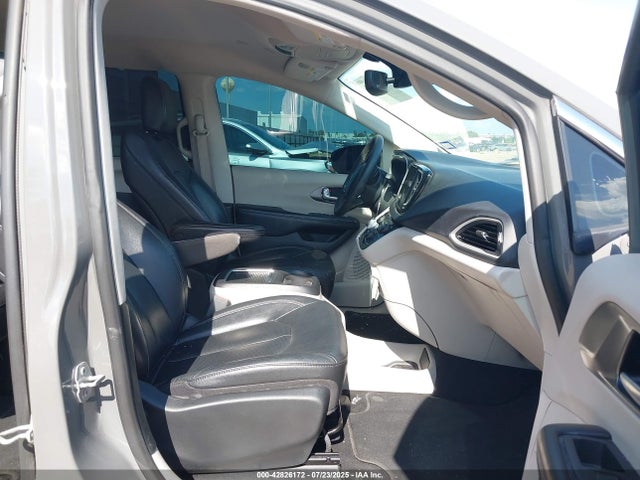 2C4RC1BG9NR176217 Chrysler Pacifica
