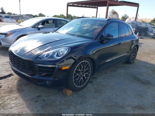 Porsche 2018 2018 WP1AA2A56JLB21198 Image 2